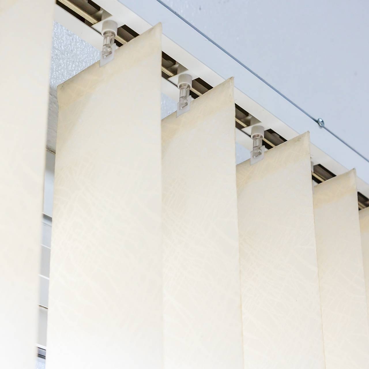 store bande verticale tissu